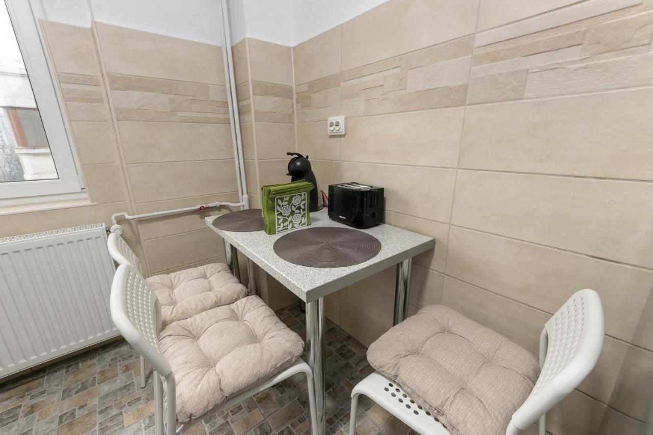 Vlad House Decebal Apartman Bukarest Kültér fotó